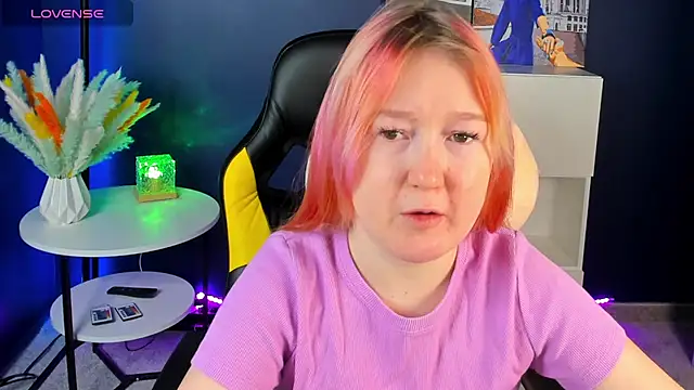 Snapshot of Sara_Robinson chatting on February 27, 10:04 am Sara Robinson online show from February 27, 10:04 am