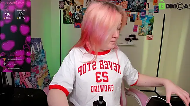 Snapshot of Sara_Robinson chatting on March 5, 9:16 am Sara Robinson online show from March 5, 9:16 am