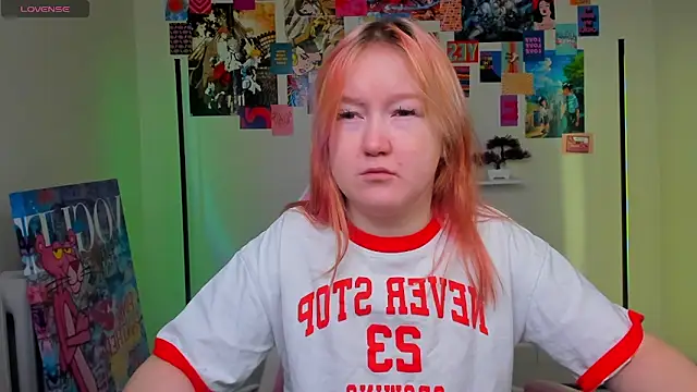 Snapshot of Sara_Robinson chatting on March 8, 2:55 am Sara Robinson online show from March 8, 2:55 am