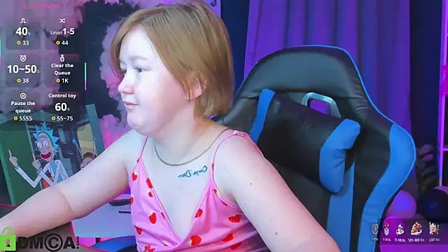 Snapshot of Sara_Robinson chatting on November 17, 3:01 am Sara Robinson online show from November 17, 3:01 am