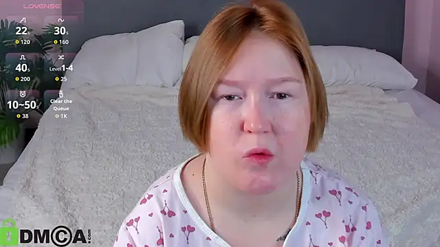 Snapshot of Sara_Robinson chatting on November 19, 3:06 am Sara Robinson online show from November 19, 3:06 am