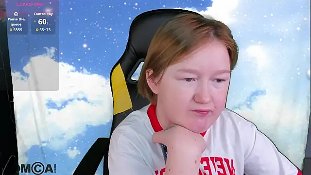 Snapshot of Sara_Robinson chatting on November 21, 4:00 am Sara Robinson online show from November 21, 4:00 am