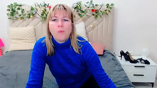 Snapshot of Incredible_Ariela chatting on April 21, 5:36 am Incredible Ariela online show from April 21, 5:36 am