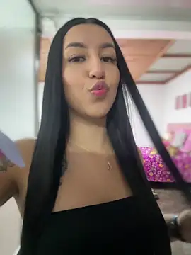 Snapshot of Tamara_Roberts1 chatting on March 6, 11:53 pm Tamara Roberts1 online show from March 6, 11:53 pm