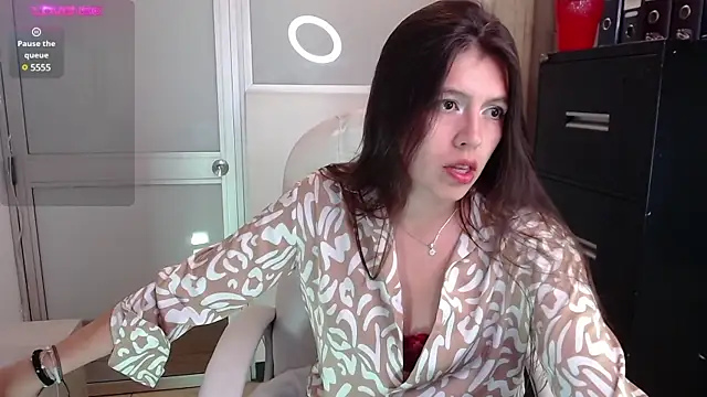 Snapshot of Gabriella_gh chatting on February 13, 7:31 pm Gabriella gh online show from February 13, 7:31 pm