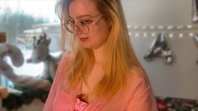 Snapshot of JacyWinslat chatting on January 16, 10:42 am JacyWinslat online show from January 16, 10:42 am