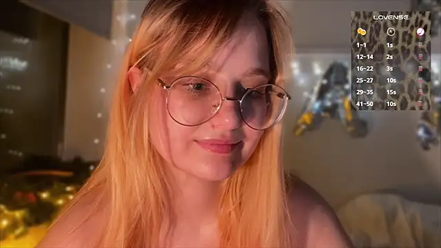 Snapshot of JacyWinslat chatting on February 5, 11:50 pm JacyWinslat online show from February 5, 11:50 pm