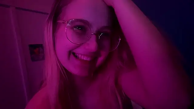 Snapshot of JacyWinslat chatting on March 16, 8:21 pm JacyWinslat online show from March 16, 8:21 pm