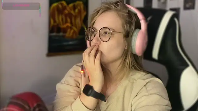Snapshot of JacyWinslat chatting on September 14, 10:31 pm JacyWinslat online show from September 14, 10:31 pm