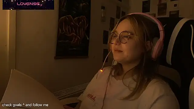 Snapshot of JacyWinslat chatting on October 29, 3:03 pm JacyWinslat online show from October 29, 3:03 pm