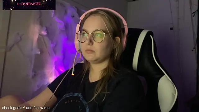 Snapshot of JacyWinslat chatting on November 7, 7:03 pm JacyWinslat online show from November 7, 7:03 pm