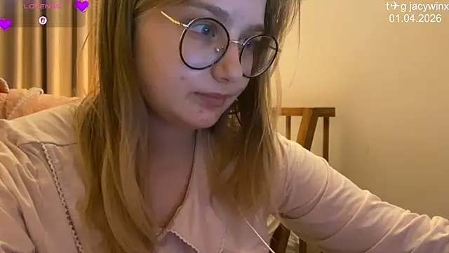 JacyWinslat online show from April 1, 2:14 pm