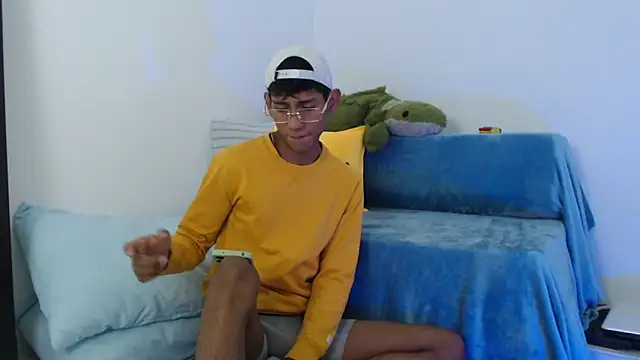 Nick Collins18 online show from October 30, 8:20 pm