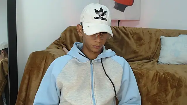 Nick Collins18 online show from November 2, 7:22 am