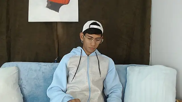 Nick Collins18 online show from November 6, 8:21 pm