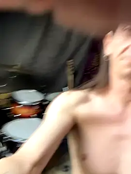 Snapshot of Sunking13cm chatting on September 10, 11:43 am Sunking13cm online show from September 10, 11:43 am