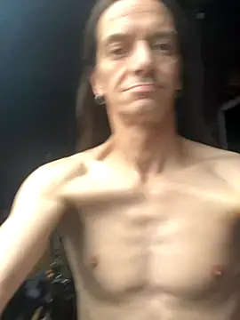 Snapshot of Sunking13cm chatting on October 23, 1:32 pm Sunking13cm online show from October 23, 1:32 pm