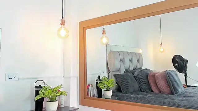 samarawells online show from January 29, 7:11 pm