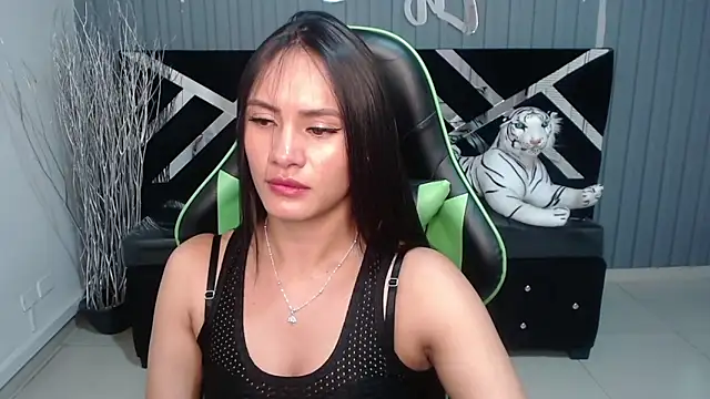 Snapshot of allison_a1 chatting on January 26, 3:38 am allison a1 online show from January 26, 3:38 am