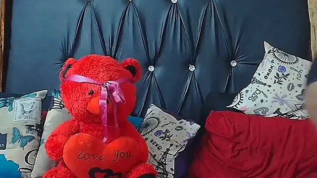 Snapshot of HUMONGUOUSTITSS chatting on September 24, 6:17 am HUMONGUOUSTITSS online show from September 24, 6:17 am