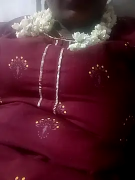 Snapshot of kavinila20 chatting on March 8, 1:36 pm kavinila20 online show from March 8, 1:36 pm