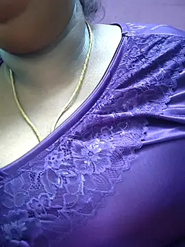 Snapshot of kavinila20 chatting on September 26, 4:44 pm kavinila20 online show from September 26, 4:44 pm