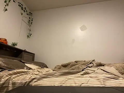 Kittyymaze1 online show from October 7, 12:13 pm