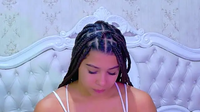 TiaraRosse online show from February 4, 12:55 pm