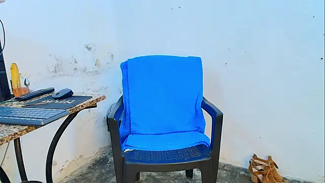 Oh Tique online show from April 14, 2:12 pm