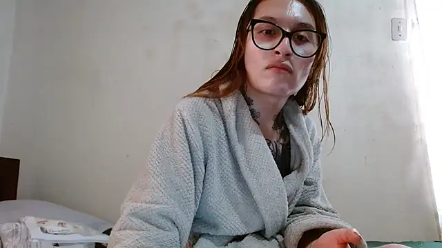 Snapshot of kittenlizz chatting on March 4, 5:34 pm kittenlizz online show from March 4, 5:34 pm