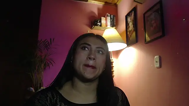 bunnyemilyrose36 online show from December 23, 7:50 am