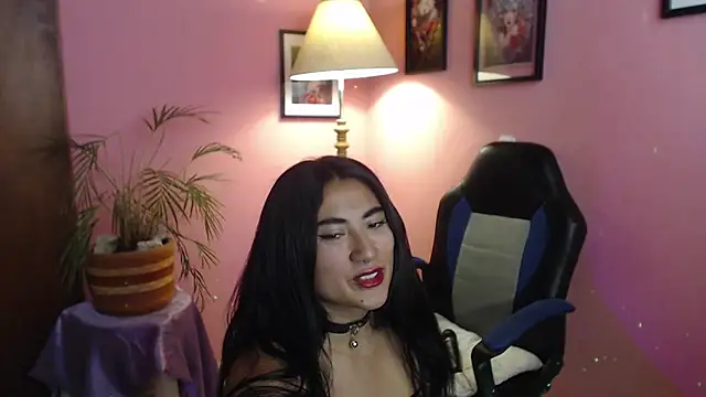 bunnyemilyrose36 online show from August 3, 4:00 pm