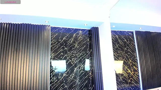 Snapshot of Aaron_Scoot chatting on December 20, 2:46 pm Aaron Scoot online show from December 20, 2:46 pm