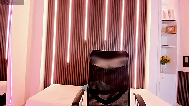 Snapshot of Aaron_Scoot chatting on January 10, 7:37 pm Aaron Scoot online show from January 10, 7:37 pm