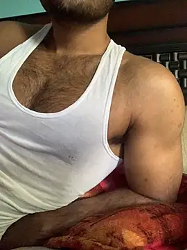 Snapshot of Vampire_xoxo chatting on December 12, 4:59 am Vampire xoxo online show from December 12, 4:59 am