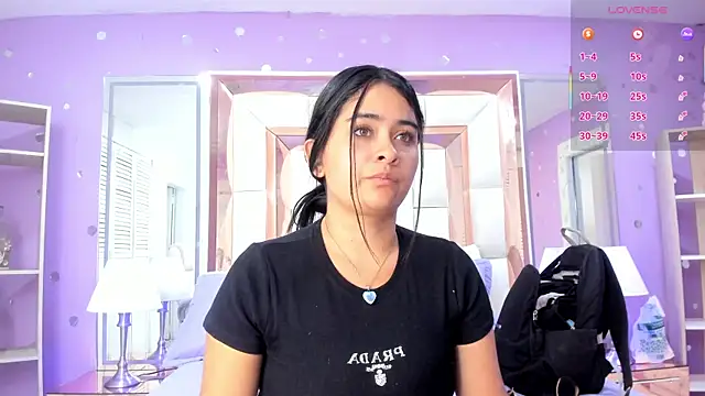 scarlette 15  online show from April 8, 3:17 am