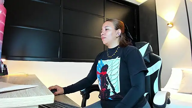 alma fenix online show from October 15, 12:27 pm