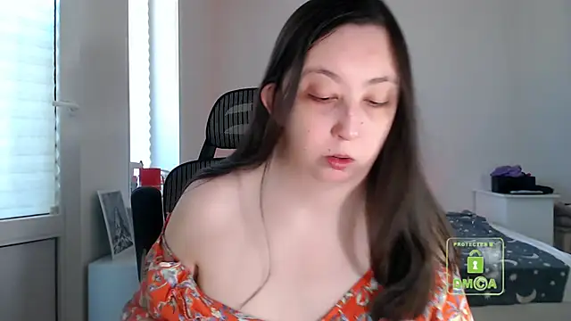 Snapshot of cute_and_hot chatting on May 14, 2:57 pm cute and hot online show from May 14, 2:57 pm