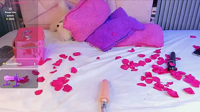 Snapshot of channel_guss chatting on February 21, 3:10 pm channel guss online show from February 21, 3:10 pm