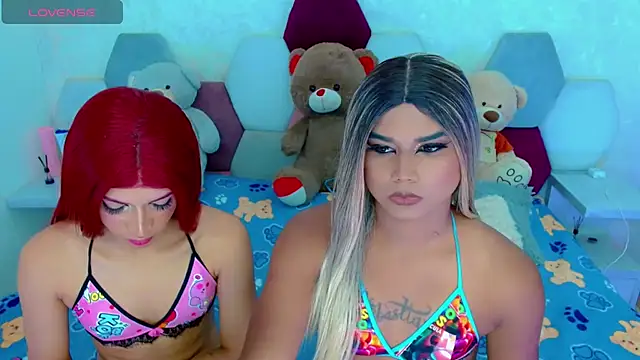 party duo trans online show from January 29, 10:16 am