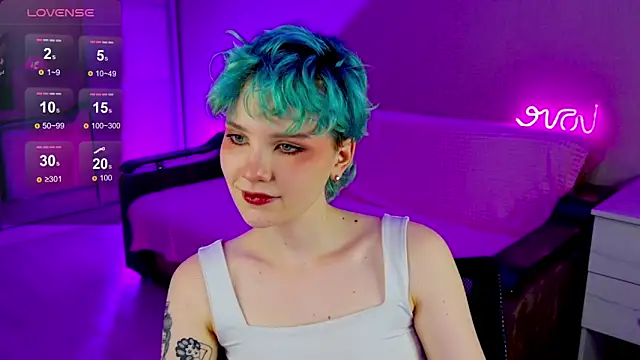 Snapshot of School_Love chatting on December 9, 4:15 pm School Love online show from December 9, 4:15 pm