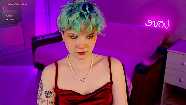 Snapshot of School_Love chatting on January 9, 4:17 pm School Love online show from January 9, 4:17 pm