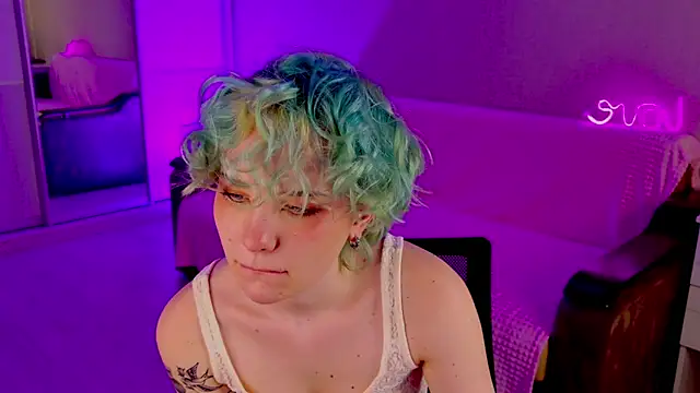 Snapshot of School_Love chatting on March 7, 1:18 pm School Love online show from March 7, 1:18 pm