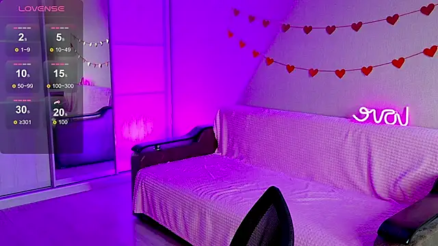 Snapshot of School_Love chatting on March 13, 1:07 pm School Love online show from March 13, 1:07 pm