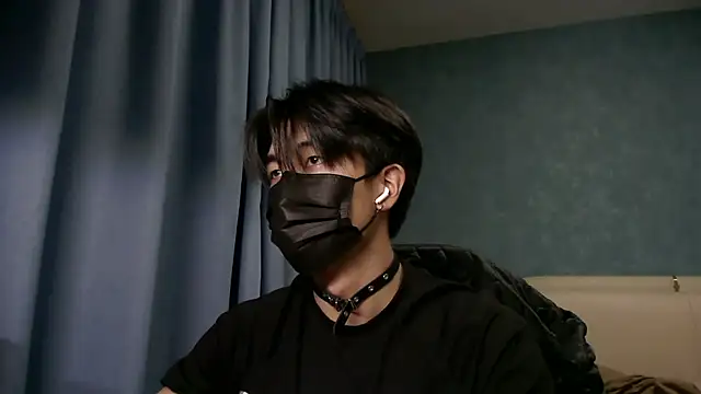 Snapshot of wuzhimao0207 chatting on June 19, 11:47 am wuzhimao0207 online show from June 19, 11:47 am