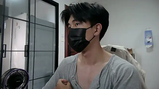 Snapshot of wuzhimao0207 chatting on July 9, 9:24 am wuzhimao0207 online show from July 9, 9:24 am