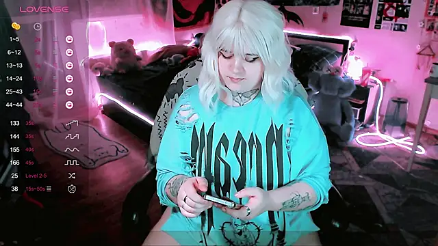 noori  hope online show from February 9, 1:00 am