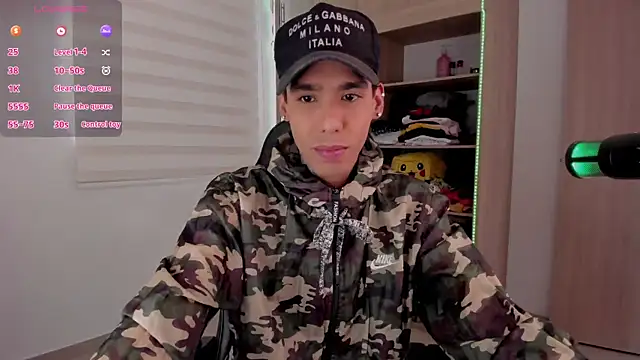 aldrinwhite online show from February 3, 3:27 pm