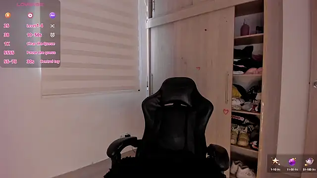 aldrinwhite online show from February 17, 3:09 pm