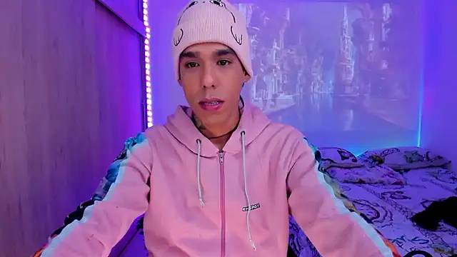 aldrinwhite online show from January 13, 5:13 am